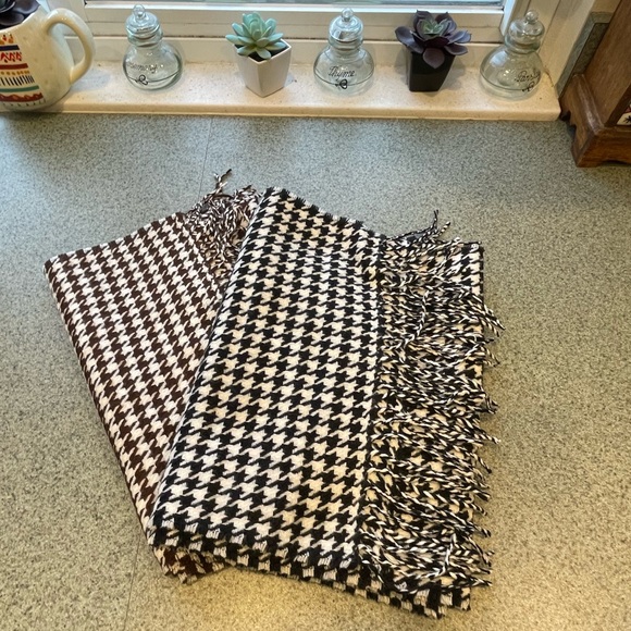 Cashmink Hounds Tooth Italian Scarves 1 black and white and 1 brown and white - Picture 2 of 7
